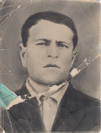 The Gevorkyan family album, Khachik, Armenia